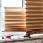 Plissees ohne Bohren montieren: So messen Sie Fenster aus und vermeiden Fehlkäufe Schritt für Schritt